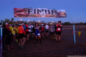 Runners at the start line of the Canyon de Chelly 55k.