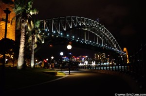 Night time view of the Sydney Harbour Bridge.